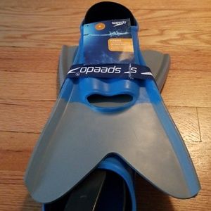 Speedo flippers